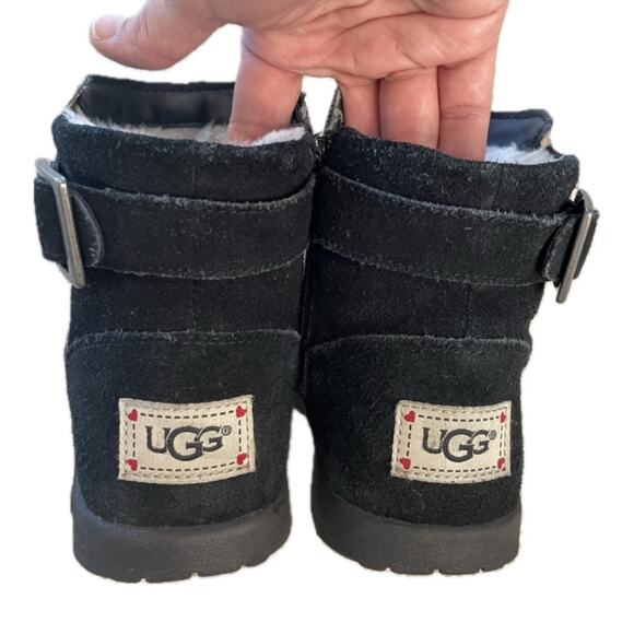 Ugg Girls JI Heart Ivy Short Mini Boots Suede Metallic Zip sz 4 Black 1010362 - Picture 7 of 17